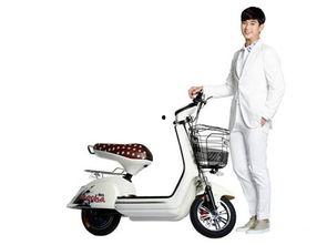 娱乐吃瓜酱电动车